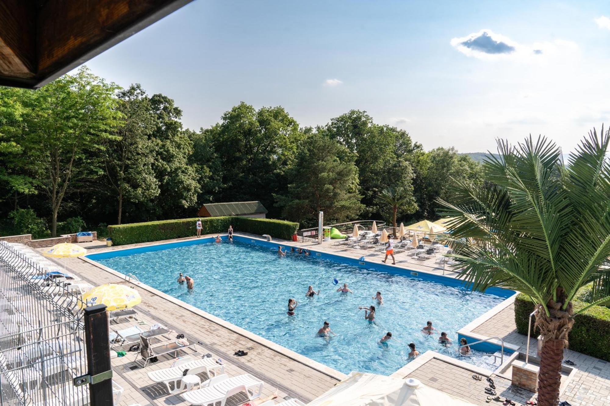 Chaty - Resort Aqua Maria Velaty 外观 照片
