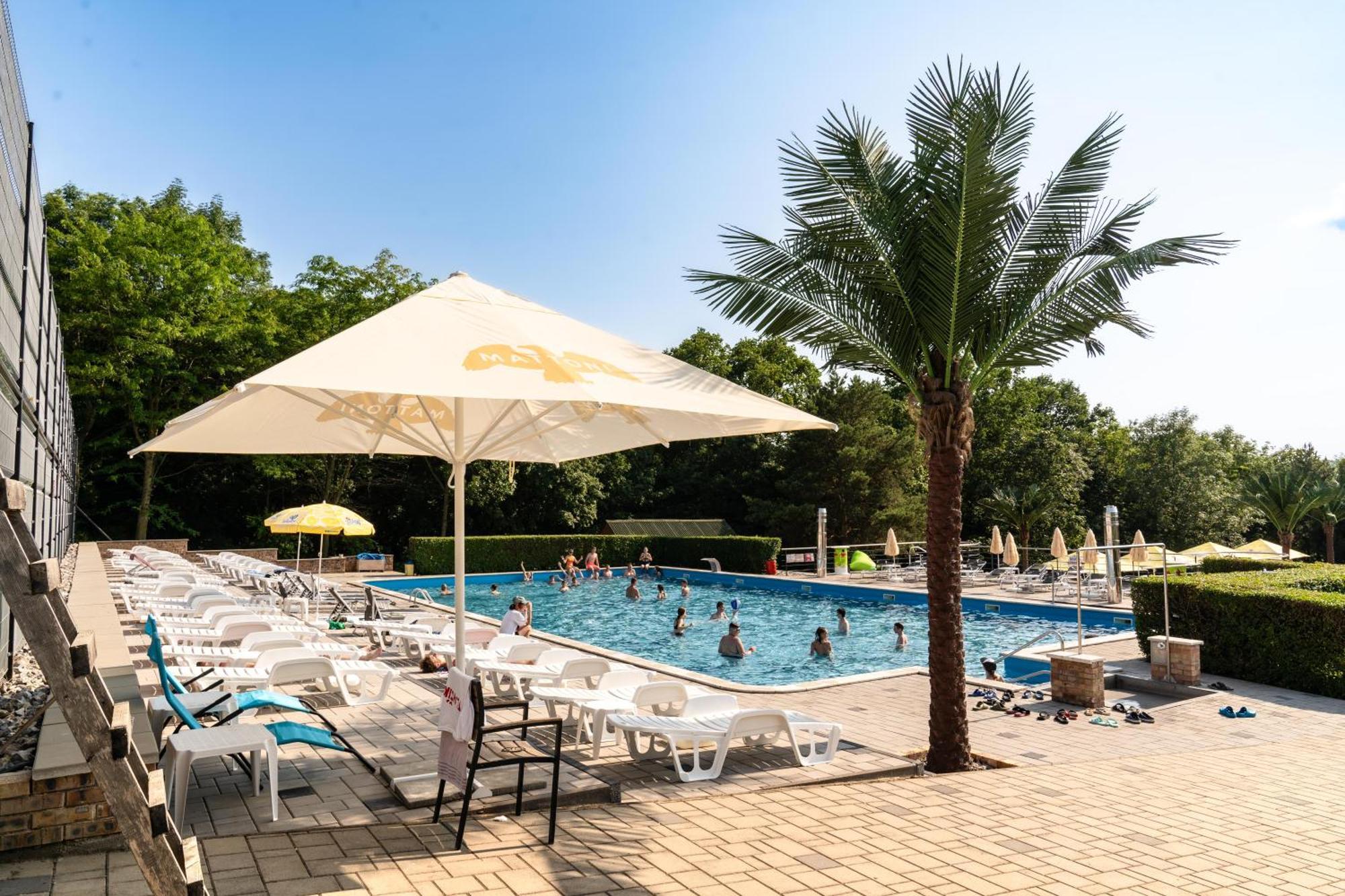 Chaty - Resort Aqua Maria Velaty 外观 照片